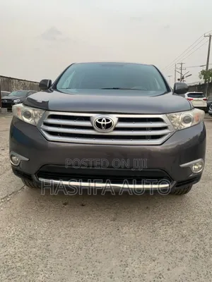 Toyota Highlander SE 2011 Gray