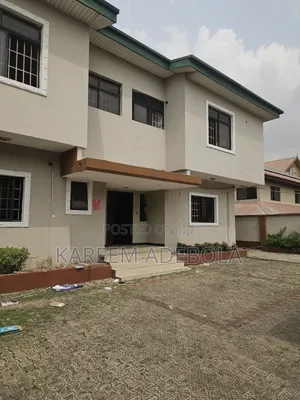 6 Bedrooms Duplex Formerly Used as a School in Ikeja Gra