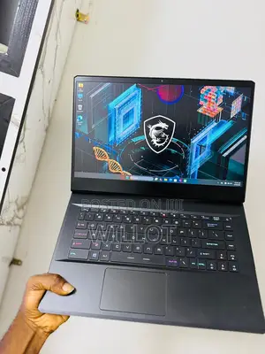Laptop MSI GP66 LEOPARD 10UG 16GB Intel Core I7 SSD 1T