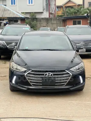 Hyundai Elantra Limited Sedan FWD (2.0L 4cyl 6A) 2017 Black