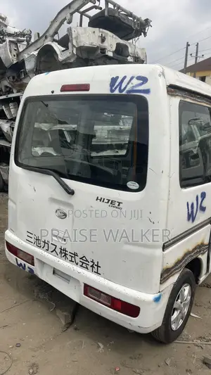 Suzuki APV Minibus 2010 Silver