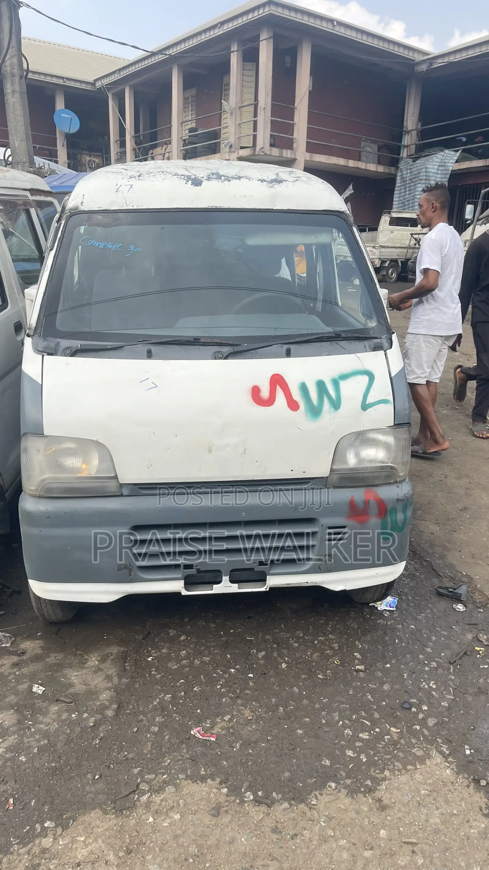 Suzuki APV Minibus 2010 Silver