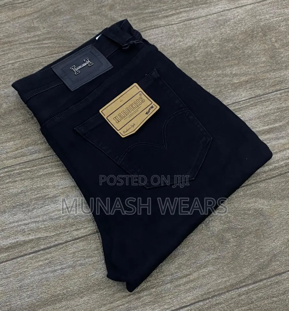 Classic Tommy Men Jean 32-42 Available