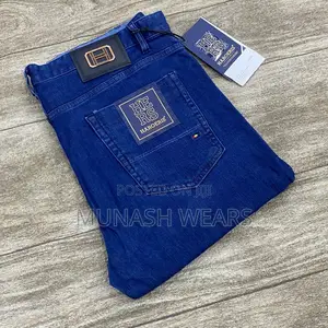 Classic Tommy Men Jean 32-42 Available