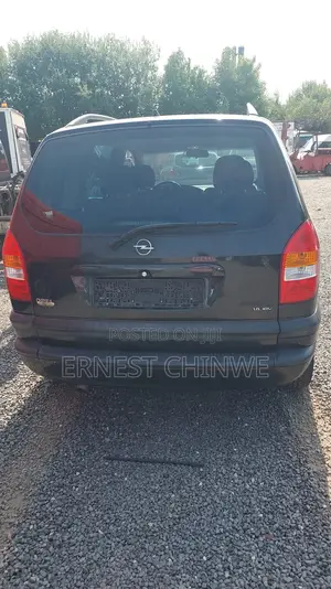 Opel Zafira Snowtrekker 2000 Black