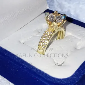 Long Lasting Lemon Gold Proposal Ring