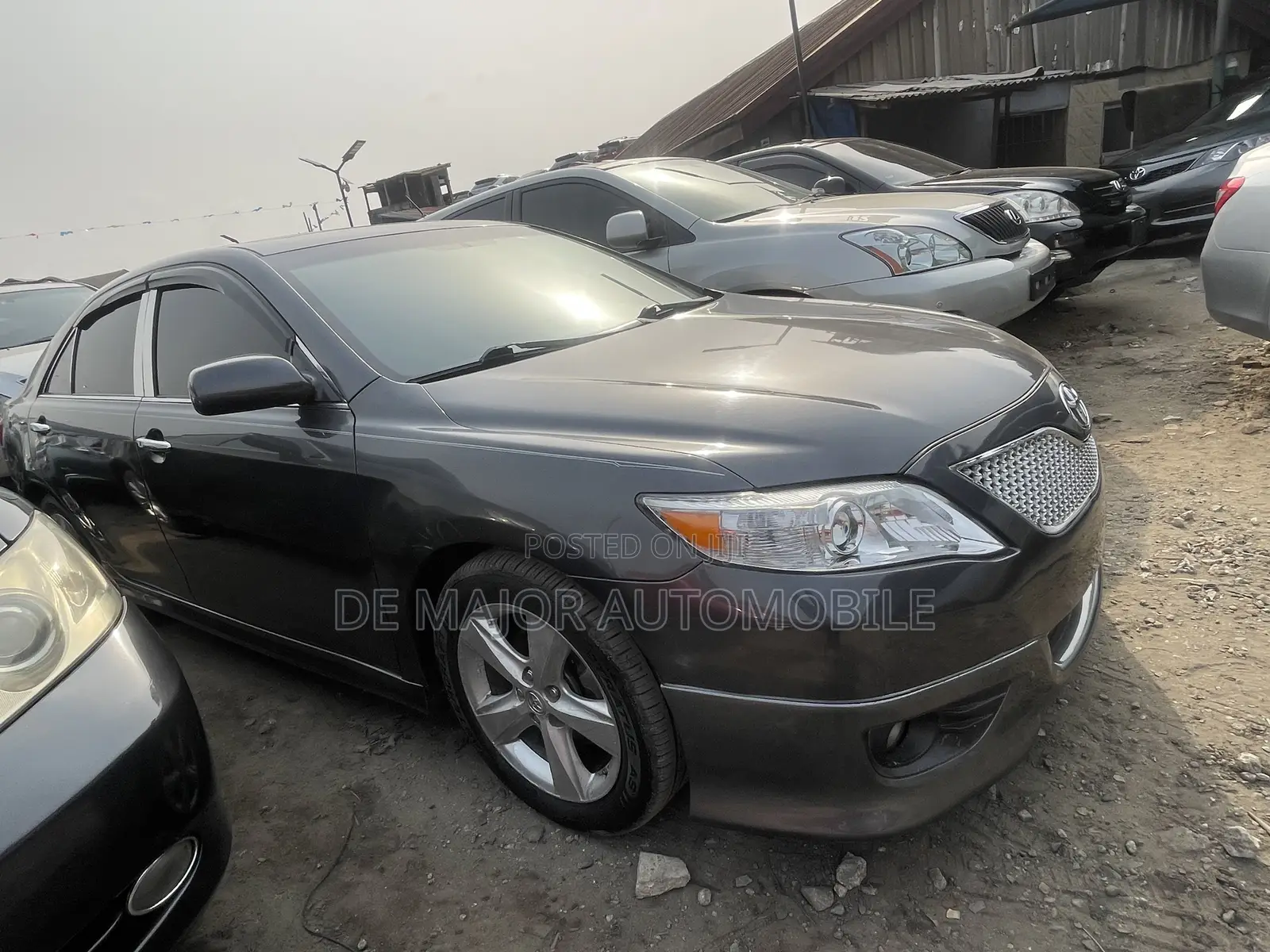 2012 Toyota Camry SE V6 4dr Sedan (3.5L 6cyl 6A)