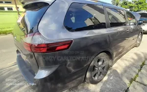 Toyota Venza LE AWD 2013 Black