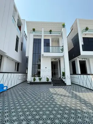 Furnished 5bdrm Duplex in Chevron Estate, for sale