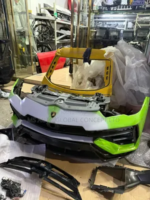 Lamborghini Urus 2024 Complete Front Cut