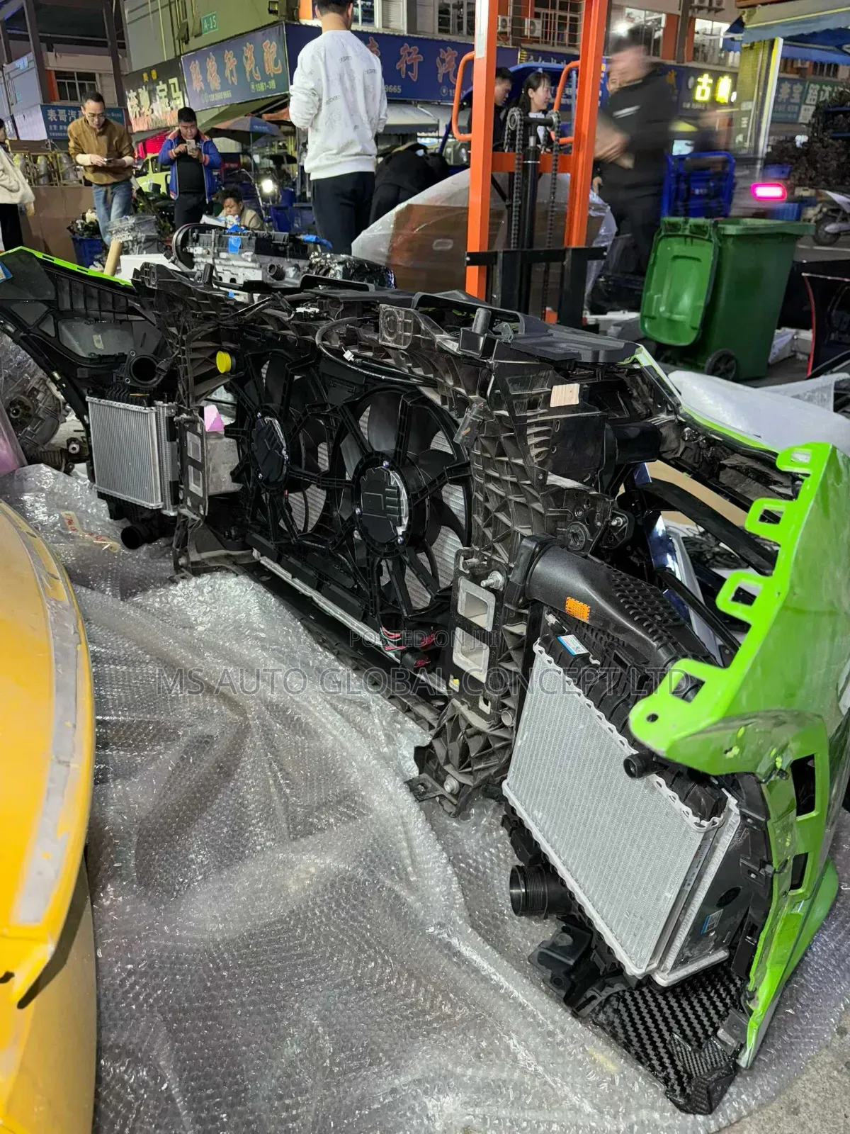 Lamborghini Urus 2024 Complete Front Cut