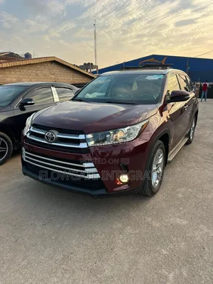 Toyota Highlander Limited Platinum 4dr SUV AWD (3.5L 6cyl 6A) 2015