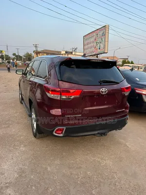 Toyota Highlander Limited Platinum 4dr SUV AWD (3.5L 6cyl 6A) 2015