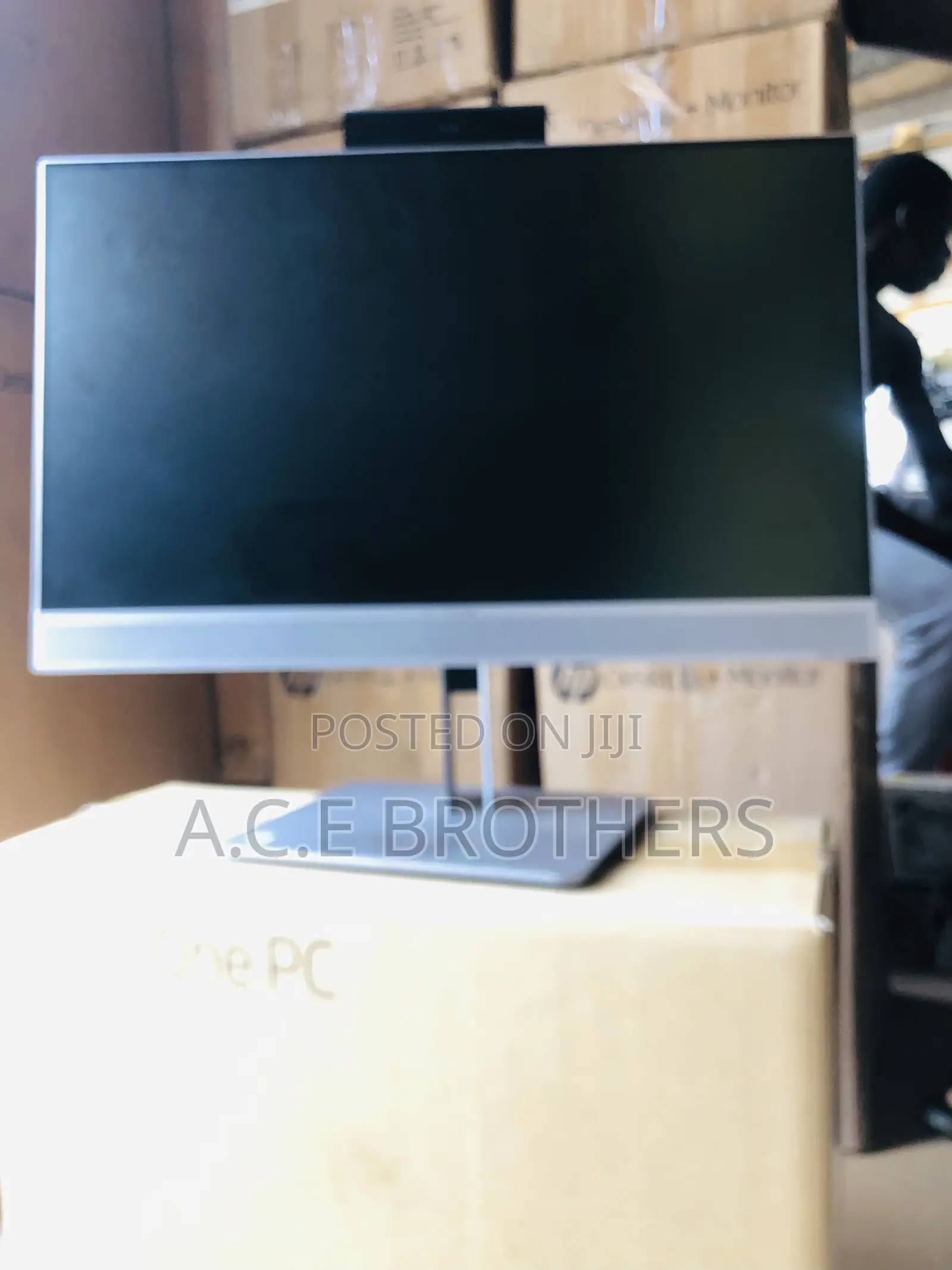 New Desktop Computer HP EliteOne 800 G3 8GB Intel Core I5 SSD 256GB