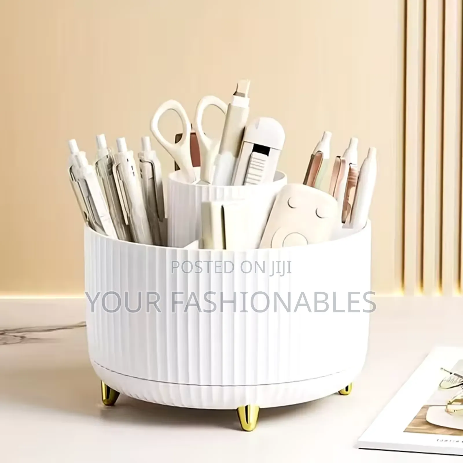 Compact Rotating Organiser for Cosmetics and Other Small Items