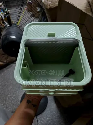 Tissue Holder