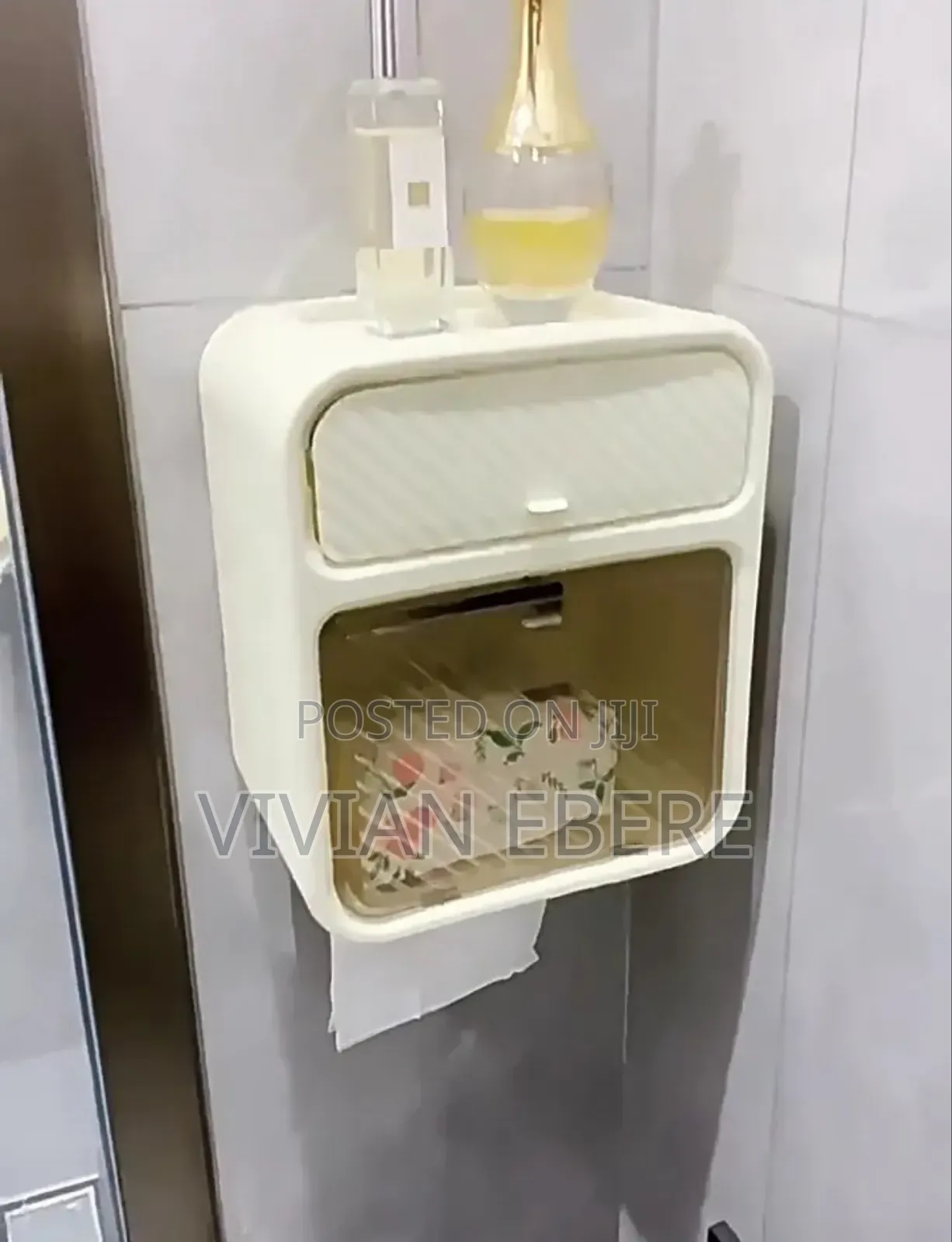 Tissue Holder