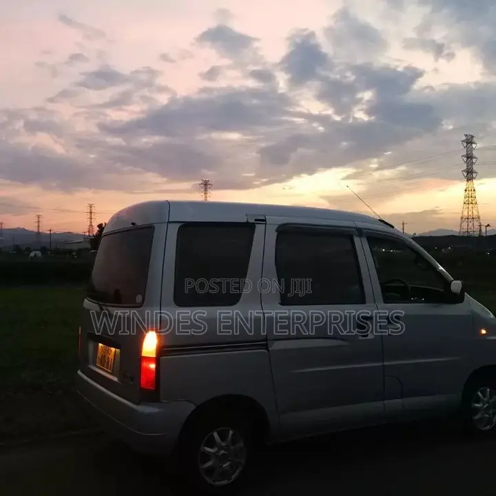 Daihatsu Hijet 2007 White