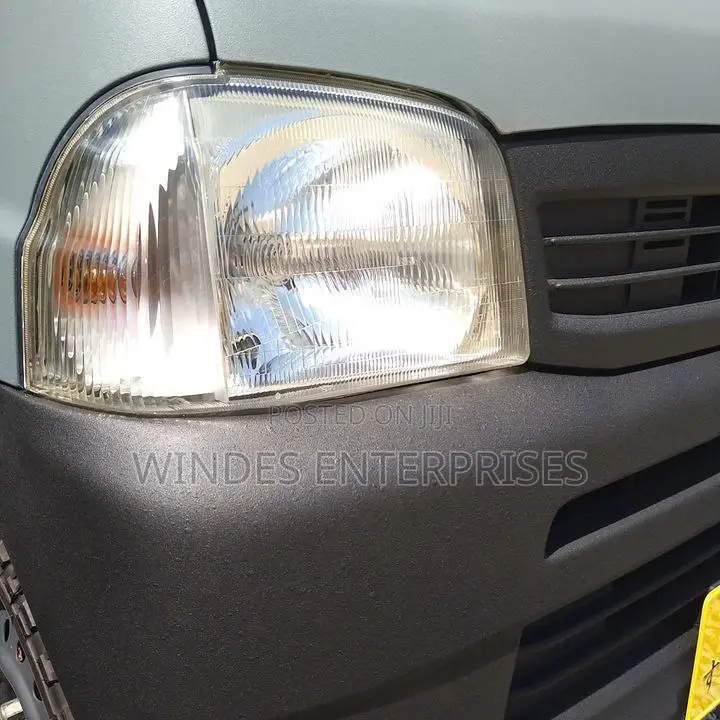 Daihatsu Hijet 2007 White