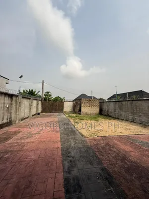 2bdrm Bungalow in Rumuoparali for sale