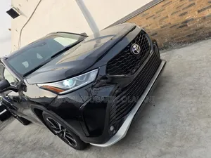 Toyota Highlander 2022 Black