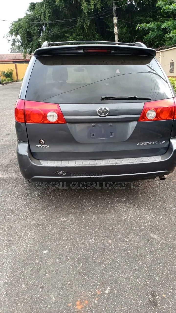 2006 Toyota Sienna