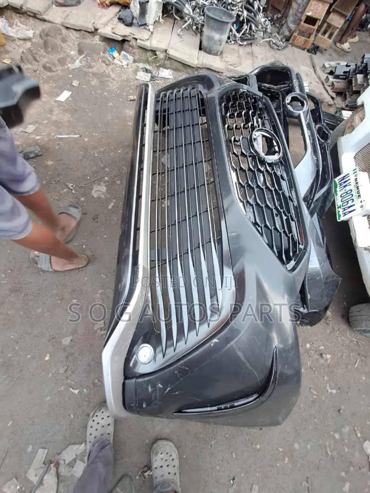 Complete Front Bumper Highlander 2021 Se