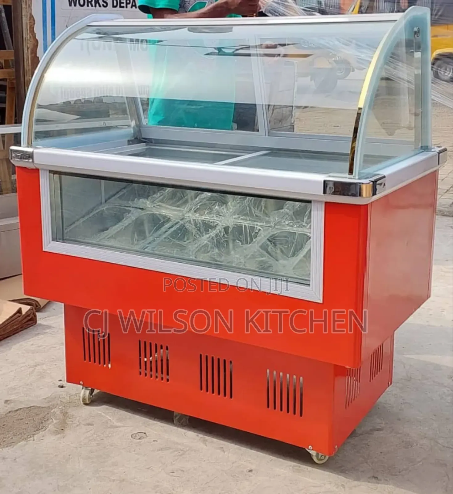 Ice Cream Display Machine