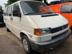 Volkswagen Transporter 2002 White