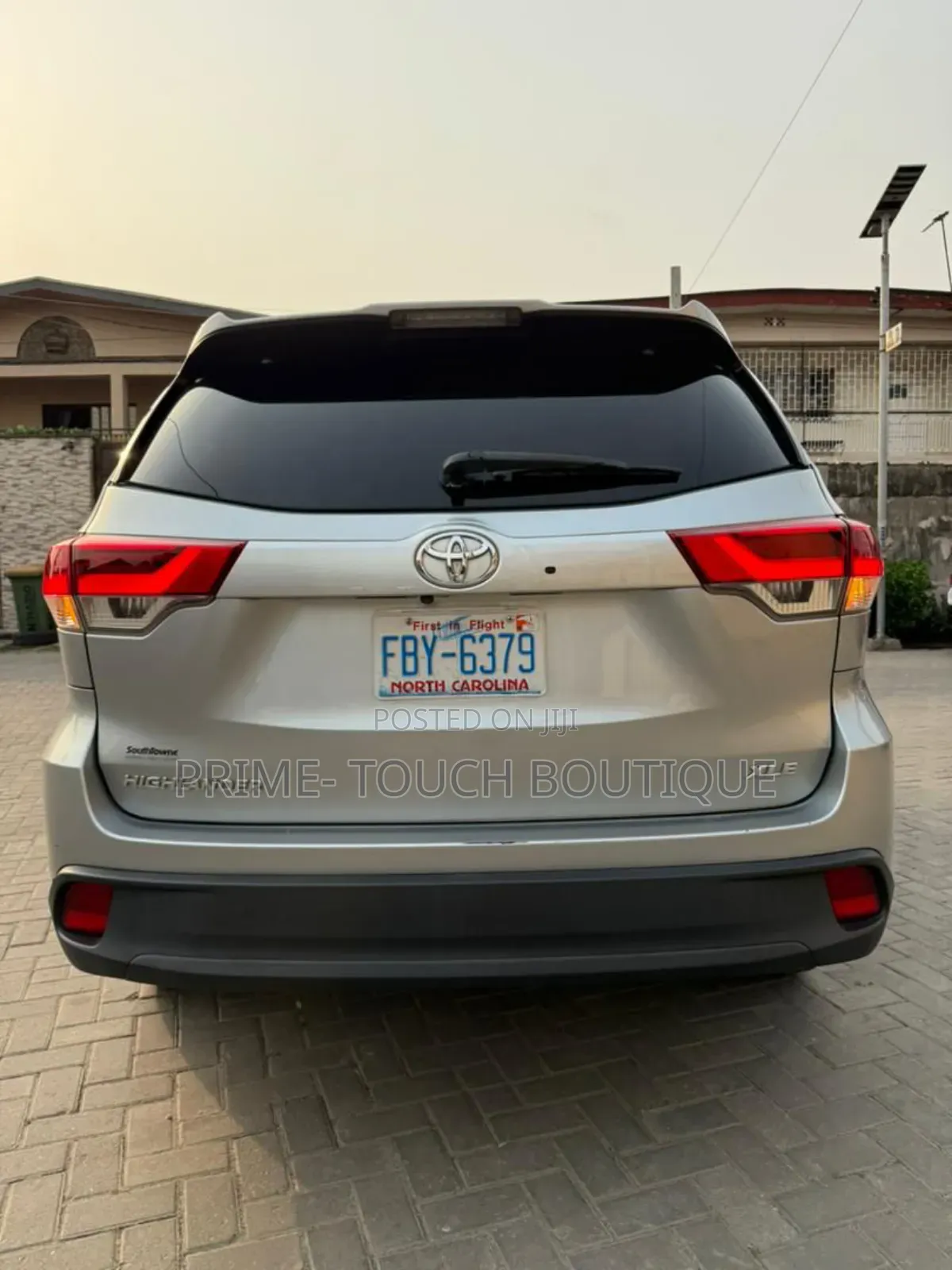 Toyota Highlander XLE 2019 Silver