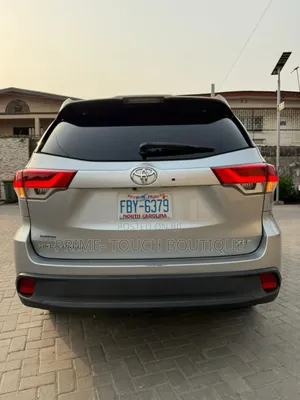 Toyota Highlander XLE 2019 Silver