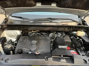 Toyota Highlander XLE 2019 Silver