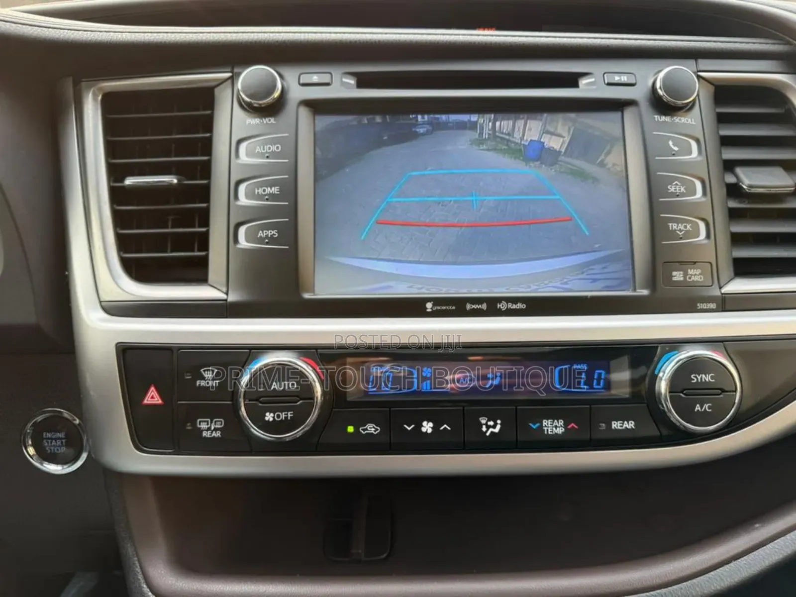 Toyota Highlander XLE 2019 Silver