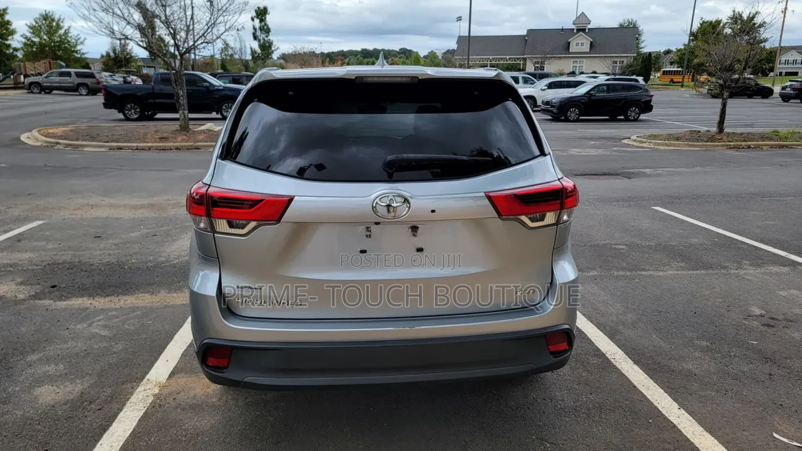 Toyota Highlander XLE 2019 Silver