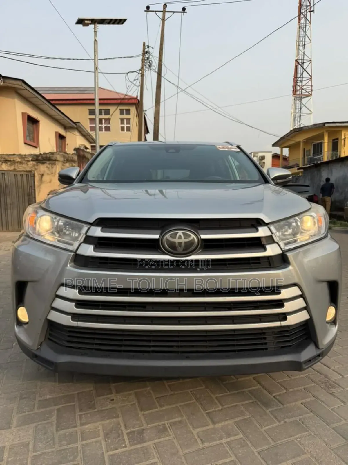 Toyota Highlander XLE 2019 Silver