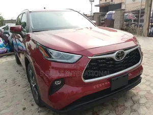 Toyota Highlander 2022 Red