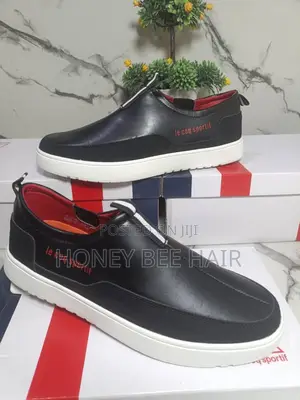 Nice Quality Shoe for Men Is Available Store
