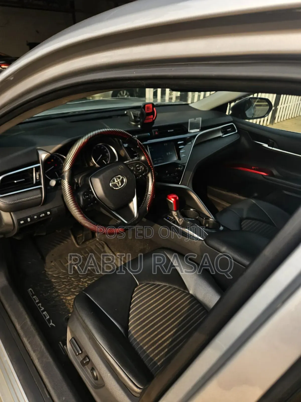 Toyota Camry 2018 Silver