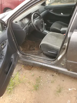 Toyota Corolla 2005 Gray