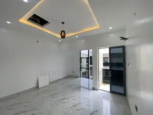 5bdrm Duplex in Ikeja for sale