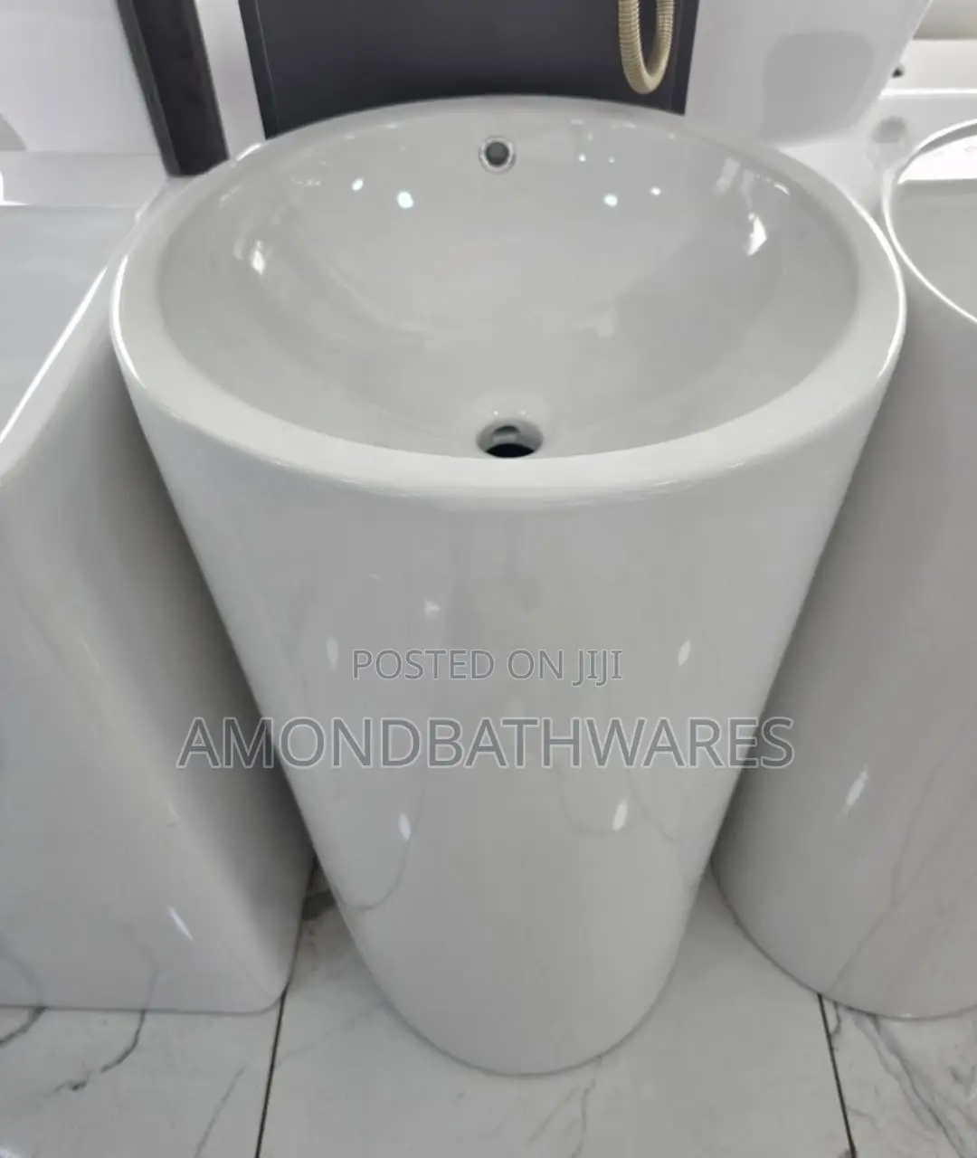 Round Stand Alone Basin
