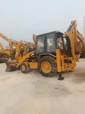 Caterpillar Backhoe Loader 424b for Sale. 98m Naira Only.