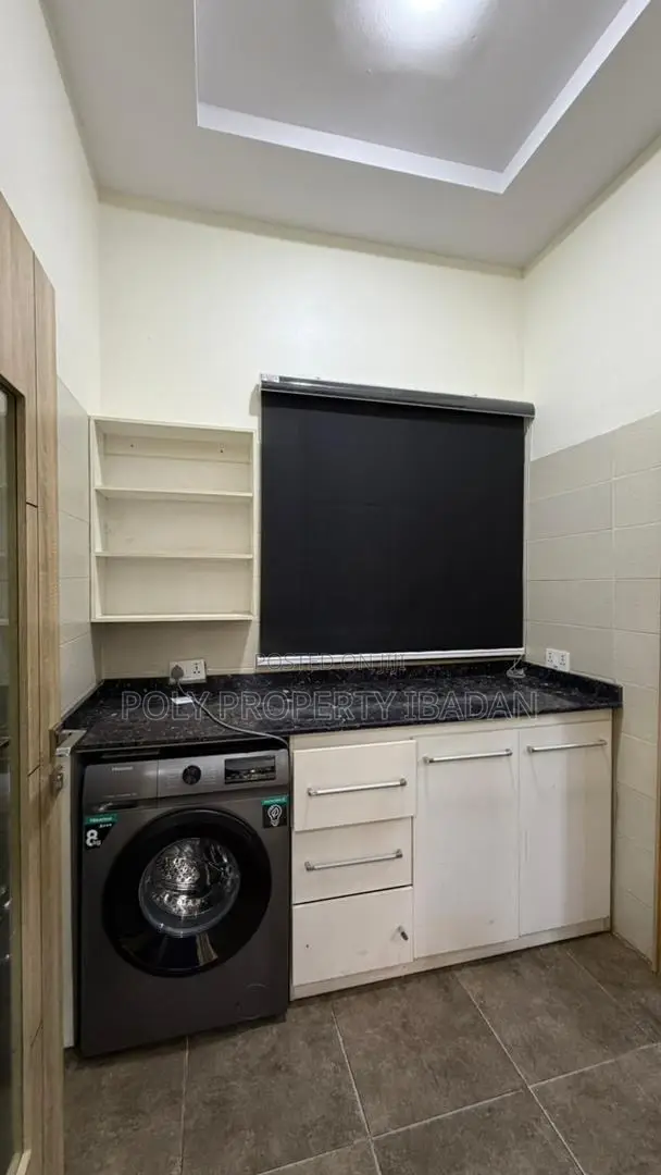 5-Bedroom Shortlet Apartment