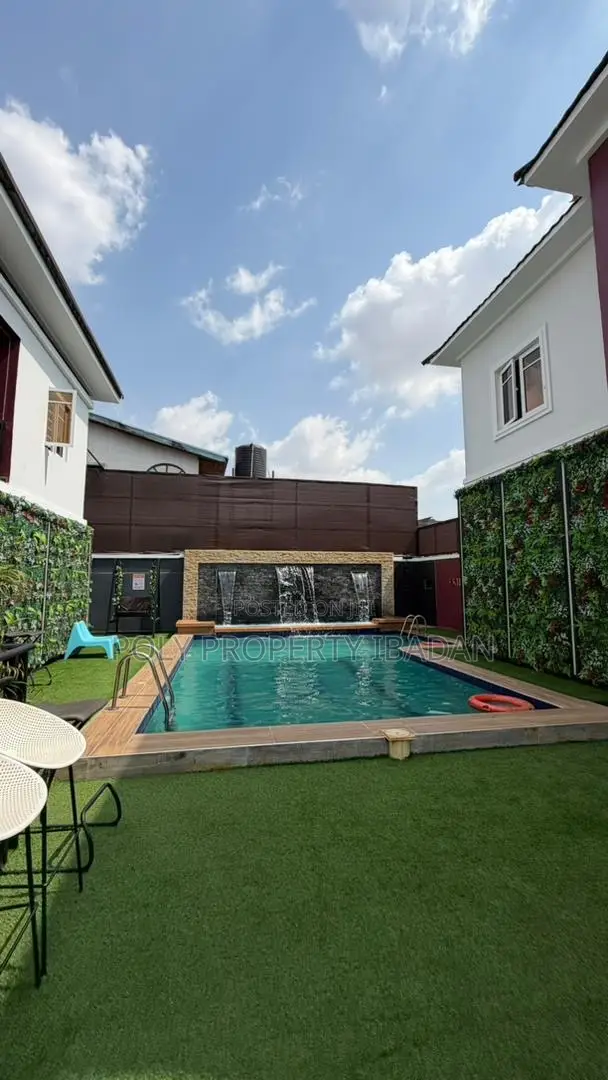 5-Bedroom Shortlet Apartment
