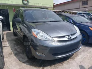 Toyota Sienna 2008 Gray