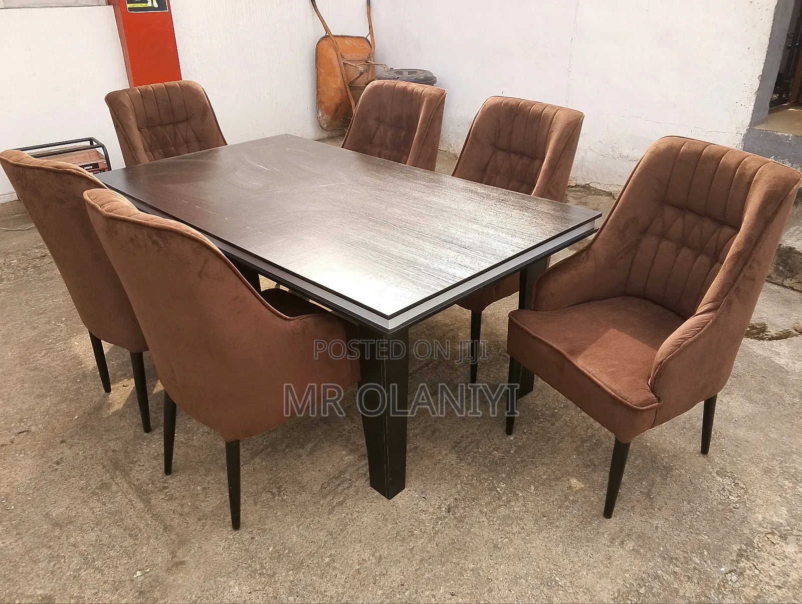 Dinning Set Brown