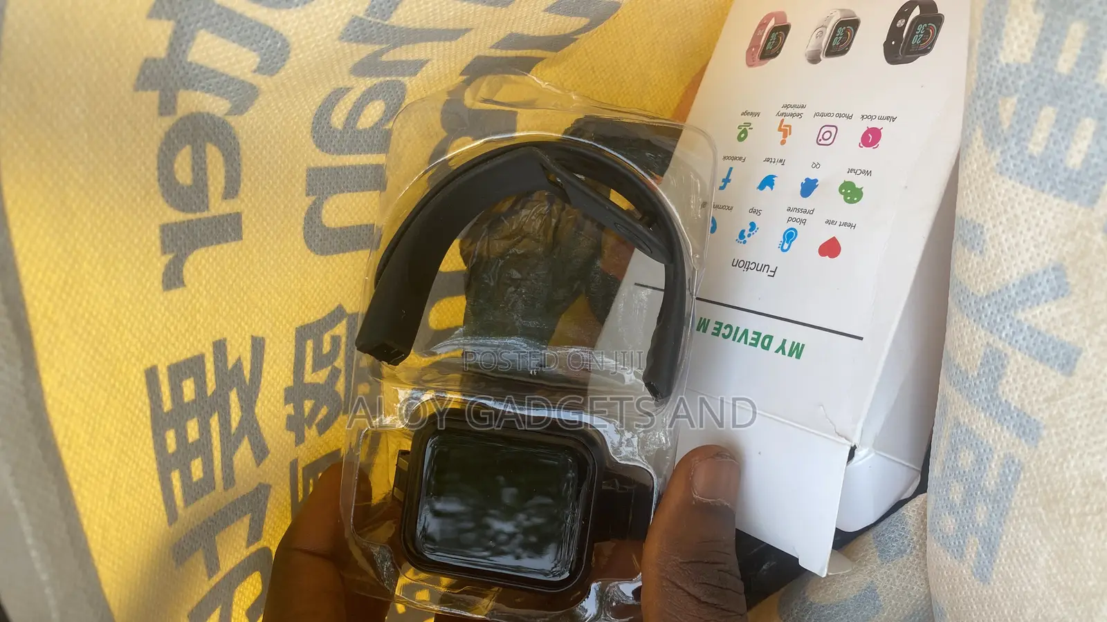 Smartwatch and Accessories