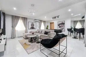 Beautiful 2 Bedroom Apartment With Snooker Board