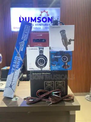 Audio-Technical M50x, 2i2 Scarlett Soundcard, Audio-Technical At2020