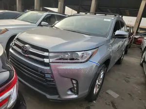 Toyota Highlander Limited V6 4x2 (3.5L 6cyl 6A) 2016 Gray